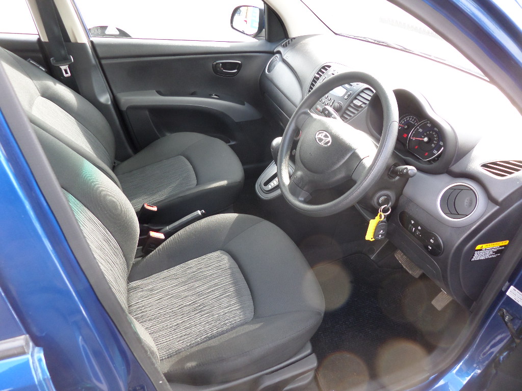 Hyundai i10 Active AUTOMATIC 28 Hyundai i10 Active AUTOMATIC - Image 9