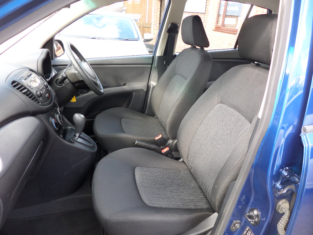 Hyundai i10 Active AUTOMATIC 30 Hyundai i10 Active AUTOMATIC - Image 11