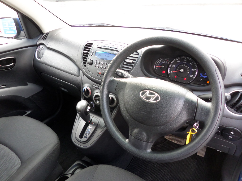 Hyundai i10 Active AUTOMATIC 31 Hyundai i10 Active AUTOMATIC - Image 12