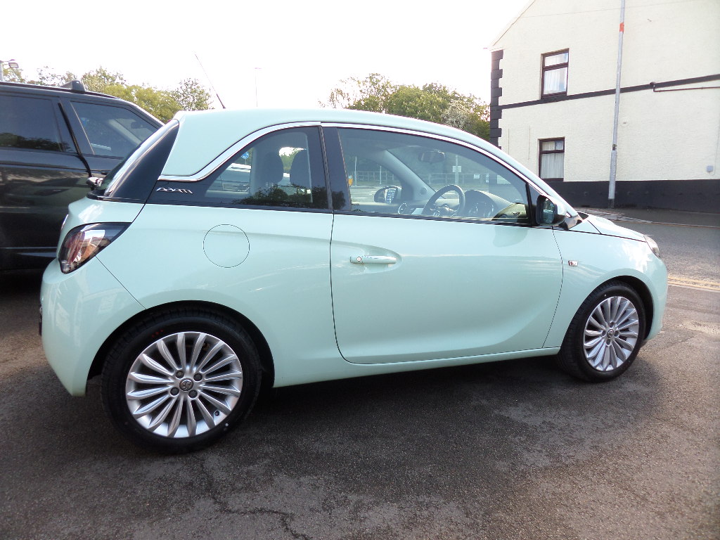 Vauxhall Adam Glam AUTOMATIC 22 Vauxhall Adam Glam AUTOMATIC - Image 2