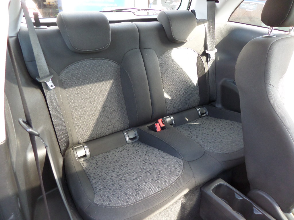 Vauxhall Adam Glam AUTOMATIC 31 Vauxhall Adam Glam AUTOMATIC - Image 11
