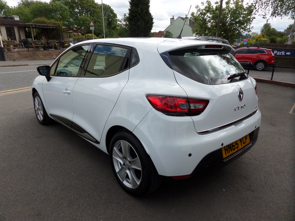 Renault Clio Dynamique ECO NAV DCI 24 Renault Clio Dynamique ECO NAV DCI - Image 5
